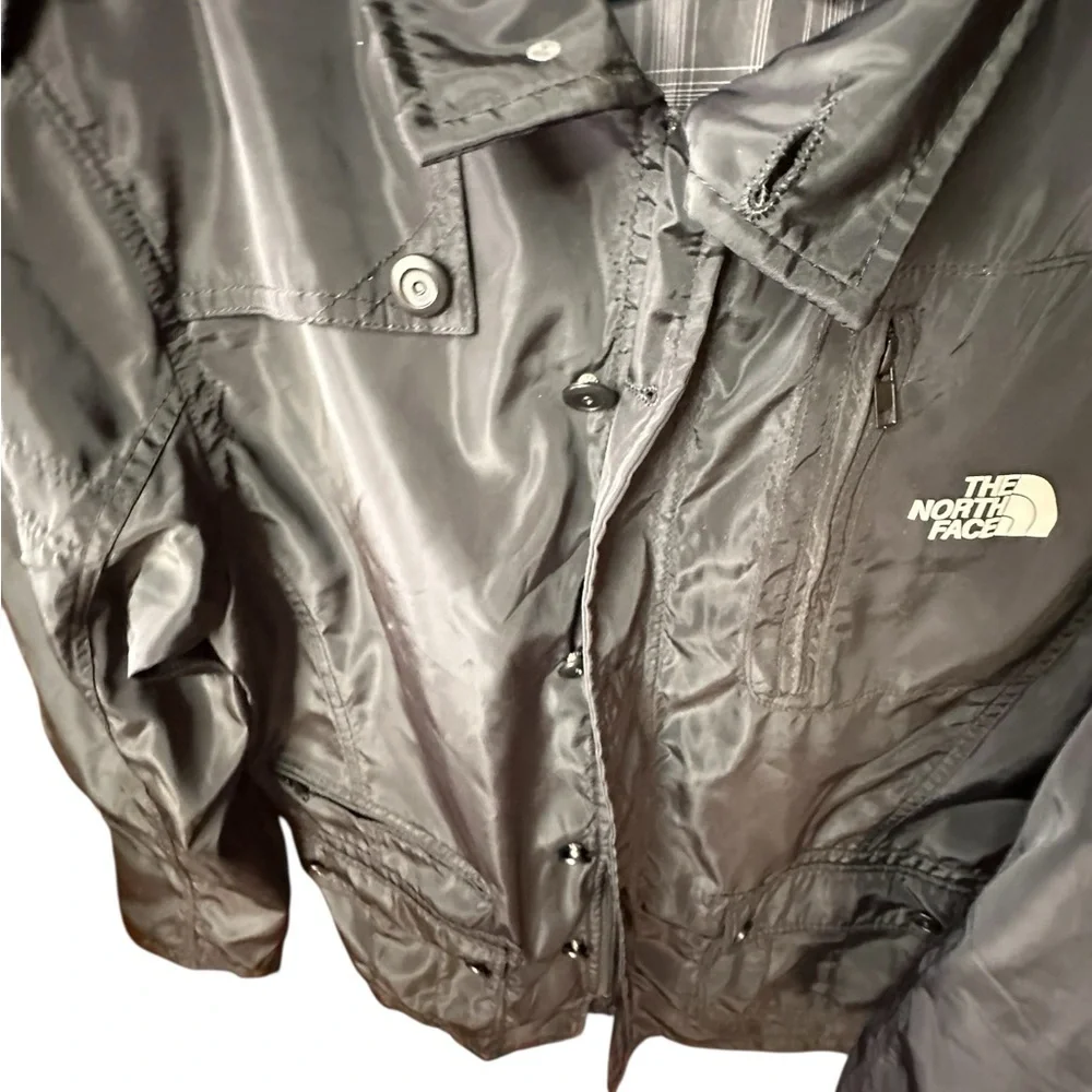 The North Face Men's Black Jacket, Plaid Lining, Lightweight